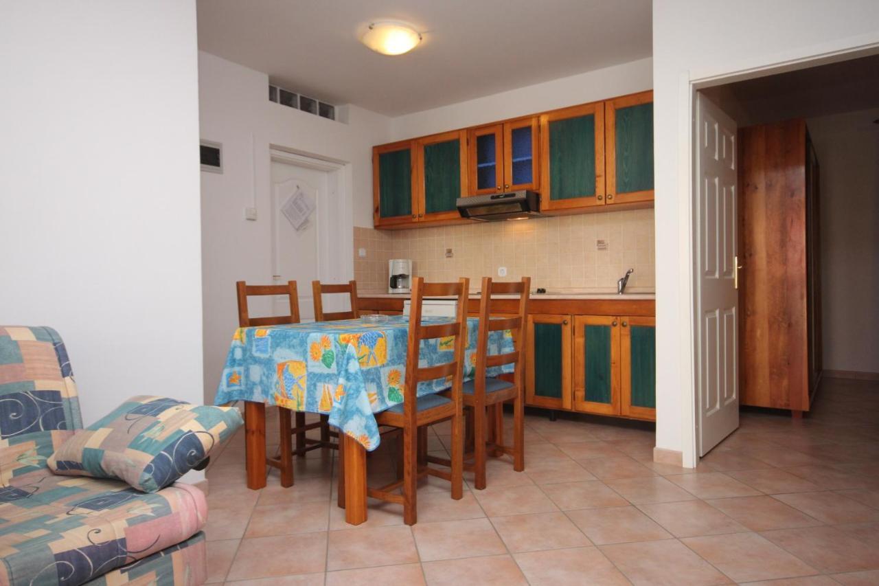 Apartments And Rooms With Wifi Vrsar, Porec - 3007 Buitenkant foto