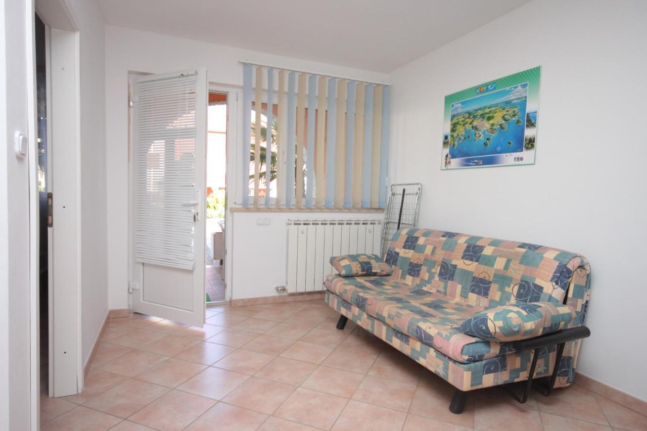 Apartments And Rooms With Wifi Vrsar, Porec - 3007 Buitenkant foto